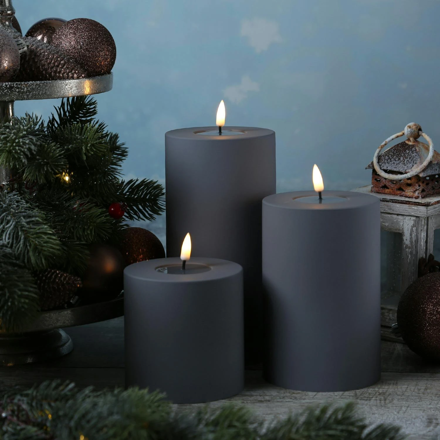 LED Kerze MIA Deluxe für Außen 3D Flamme flackernd H: 15cm D: 10cm outdoor grau LED Kerze MIA Deluxe Für Außen 3D Flamme Flackernd H: 15cm D: 10cm Outdoor Grau -Heimtextilienserien Laden 03daf7b7 fdd1 4776 9aea 2b2f286644b3